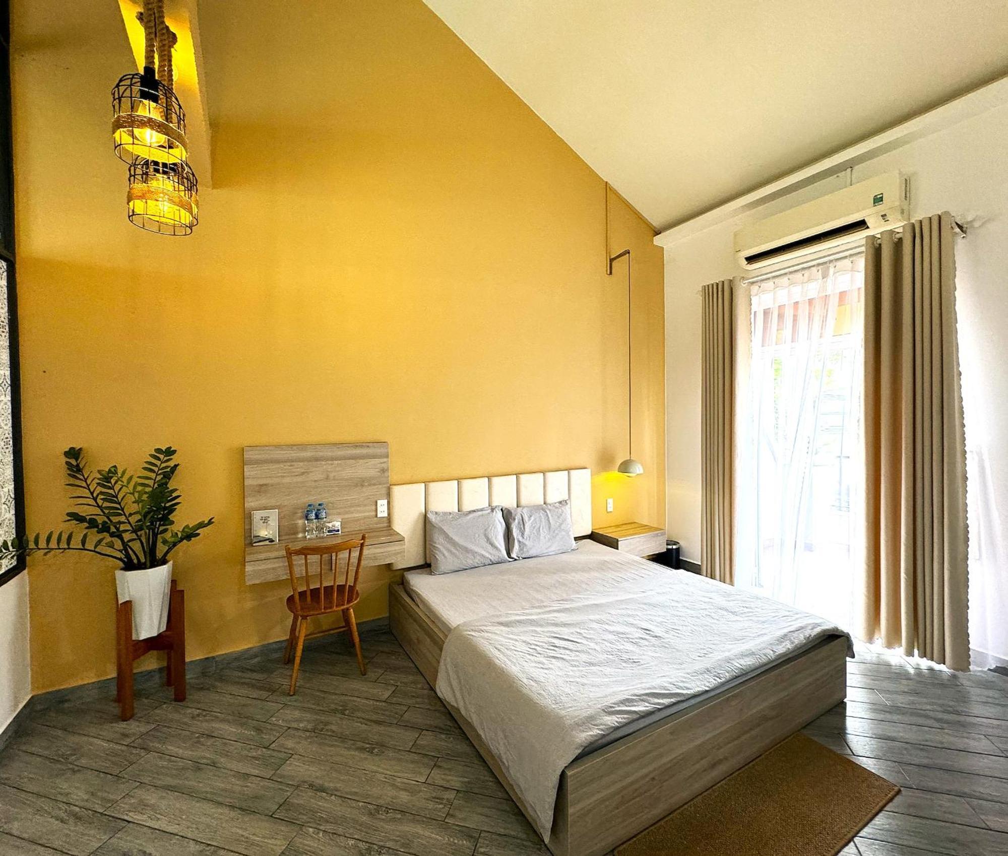 La Homestay Long Xuyên Exteriör bild